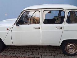 Bianco Usata 1991 Renault R4 Tre volumi | 1500 €