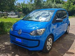 Usata 2014 VW up! Move Due volumi | 7000 € (Buon prezzo)