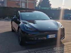 Usata 2021 Tesla Model 3 Standard Range Plus Tre volumi | 28.000 € (Buon prezzo)
