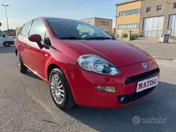 Rosso Usata 2015 Fiat Punto Lounge Due volumi | 3490 € (Super prezzo)