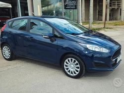 Blu Usata 2017 Ford Fiesta Tre volumi | 7500 € (Buon prezzo)