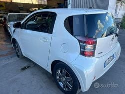 Bianco Usata 2009 Toyota iQ Due volumi | 5500 €