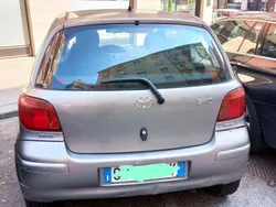 Grigio Usata 2003 Toyota Yaris Sol Tre volumi | 1150 € (Super prezzo)