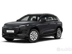 Nuova 2025 Audi Q6 e-tron S-Line SUV | 81.606 € (Buon prezzo)