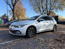 Grigio Usata 2020 VW Golf Style Tre volumi | 18.890 € (Buon prezzo)