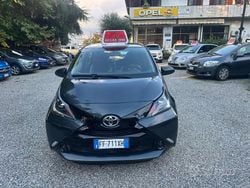 Grigio Usata 2016 Toyota Aygo X-cite Due volumi | 6990 € (Buon prezzo)