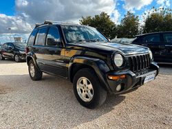 Nero Usata 2004 Jeep Cherokee SUV | 3990 € (Buon prezzo)