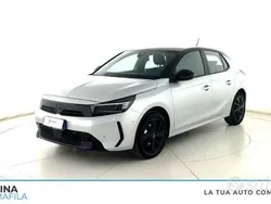 Grigio chiaro tetto nero Nuova 2024 Opel Corsa S Tre volumi | 16.900 €