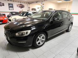 Nero Usata 2014 Volvo V60 Station wagon | 6990 € (Buon prezzo)