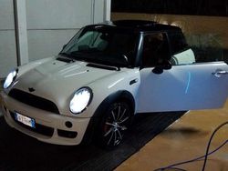 Bianco Usata 2005 Mini Cooper Due volumi | 5000 € (Molto cara)