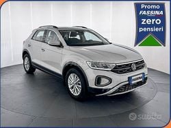 Grigio Usata 2022 VW T-Roc Life SUV | 20.900 € (Buon prezzo)