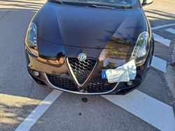 Usata 2016 Alfa Romeo Giulietta Business Tre volumi | 8500 € (Buon prezzo)
