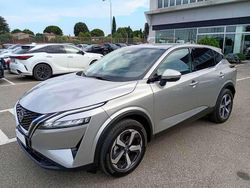Grigio Usata 2024 Nissan Qashqai N-Connecta SUV | 23.490 € (Buon prezzo)