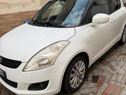 Bianco Usata 2011 Suzuki Swift Due volumi | 3800 €