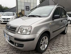 Grigio Usata 2004 Fiat Panda Emotion Tre volumi | 3900 € (Buon prezzo)