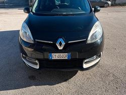Nero Usata 2015 Renault Scénic III Monovolume | 5900 € (Buon prezzo)