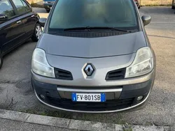 Usata 2009 Renault Modus Monovolume | 4000 € (Cara)