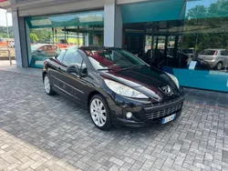 Usata 2010 Peugeot 207 CC Cabrio | 2750 € (Ottimo prezzo)
