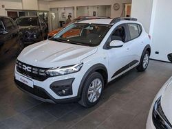 Bianco Usata 2023 Dacia Sandero Expression Tre volumi | 13.910 € (Buon prezzo)