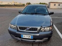 Usata 2003 Volvo V40 Station wagon | 2200 €