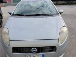 Grigio Usata 2007 Fiat Grande Punto Due volumi | 1500 € (Ottimo prezzo)