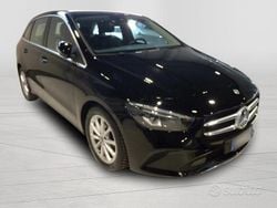 Nero Usata 2020 Mercedes 180 Tre volumi | 19.450 €