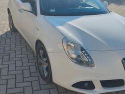 Bianco Usata 2016 Alfa Romeo Giulietta Tre volumi | 7900 €