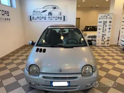 Argento Usata 2004 Renault Twingo Due volumi | 2990 €
