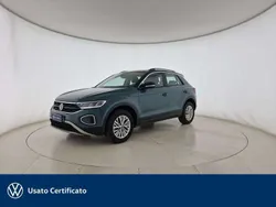 Petroleum blue metallizzato ne Usata 2024 VW T-Roc Life SUV | 27.500 € (Ottimo prezzo)