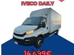Bianco Usata 2016 Iveco Daily Tre volumi | 13.499 € (Super prezzo)