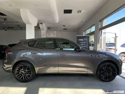 Grigio Usata 2019 Maserati Levante SUV | 42.500 € (Ottimo prezzo)