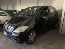 Nero Usata 2011 Mercedes A160 Executive Monovolume | 3800 € (Buon prezzo)