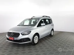 Argento Usata 2023 Mercedes 180 Executive Tre volumi | 26.900 € (Buon prezzo)