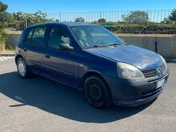 Usata 2006 Renault Clio II Due volumi | 700 € (Super prezzo)