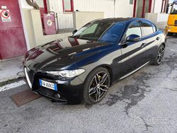 Nero Usata 2017 Alfa Romeo Giulia Veloce Tre volumi | 20.000 €