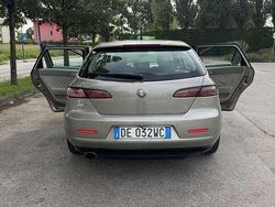 Usata 2006 Alfa Romeo 159 Exclusive Station wagon | 2500 € (Buon prezzo)