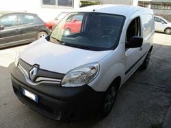Bianco Usata 2015 Renault Kangoo Monovolume | 6803 € (Buon prezzo)