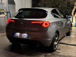 Grigio Usata 2013 Alfa Romeo Giulietta Tre volumi | 5800 € (Buon prezzo)