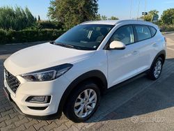 Bianco Usata 2016 Hyundai Tucson Xpossible SUV | 18.500 € (Cara)