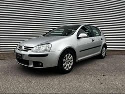 Argento brillante Usata 2005 VW Golf IV Comfortline Tre volumi | 3500 € (Buon prezzo)
