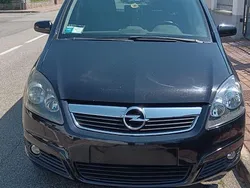 Usata 2006 Opel Zafira Monovolume | 2000 € (Cara)