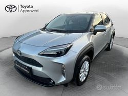 Grigio Usata 2021 Toyota Yaris Cross Active SUV | 22.500 € (Buon prezzo)