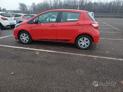 Rosso Usata 2019 Toyota Yaris Active Due volumi | 9500 € (Ottimo prezzo)