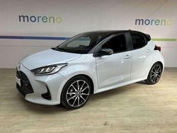 Grigio Usata 2024 Toyota Yaris Hybrid Sport Due volumi | 24.990 € (Buon prezzo)