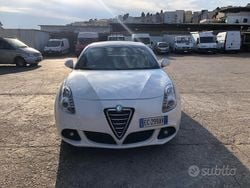 Bianco Usata 2010 Alfa Romeo Giulietta Distinctive Tre volumi | 2749 € (Buon prezzo)
