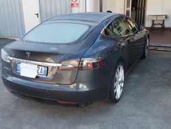 Käytetty 2018 Tesla Model S Sedan | 25.000 € (Hyvä tarjous)
