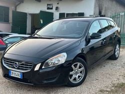Nero Usata 2012 Volvo V60 Momentum Station wagon | 7990 € (Cara)