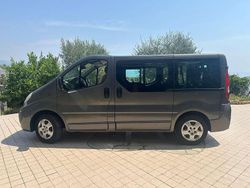 Grigio Usata 2012 Opel Vivaro Monovolume | 15.000 € (Molto cara)