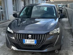 Usata 2023 Peugeot 208 Due volumi | 13.999 € (Ottimo prezzo)