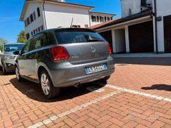 Grigio Usata 2011 VW Polo Tre volumi | 5200 € (Buon prezzo)